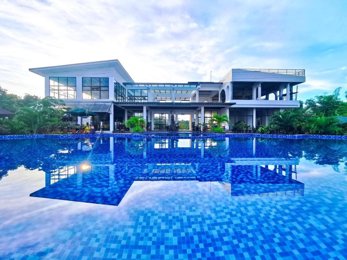 Vistapaloma Beach Resort Odiong Ngoại thất bức ảnh