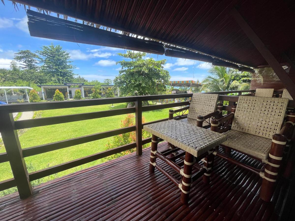 Vistapaloma Beach Resort Odiong Ngoại thất bức ảnh